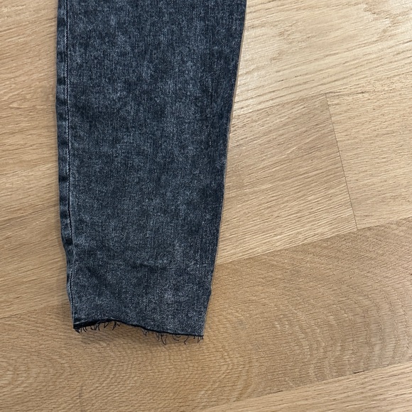 GAP Sky High True Skinny Jeans in Dark Gray TALL - Picture 4 of 8